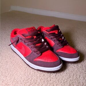Nike SB Dunk Low Pro “Cherry”